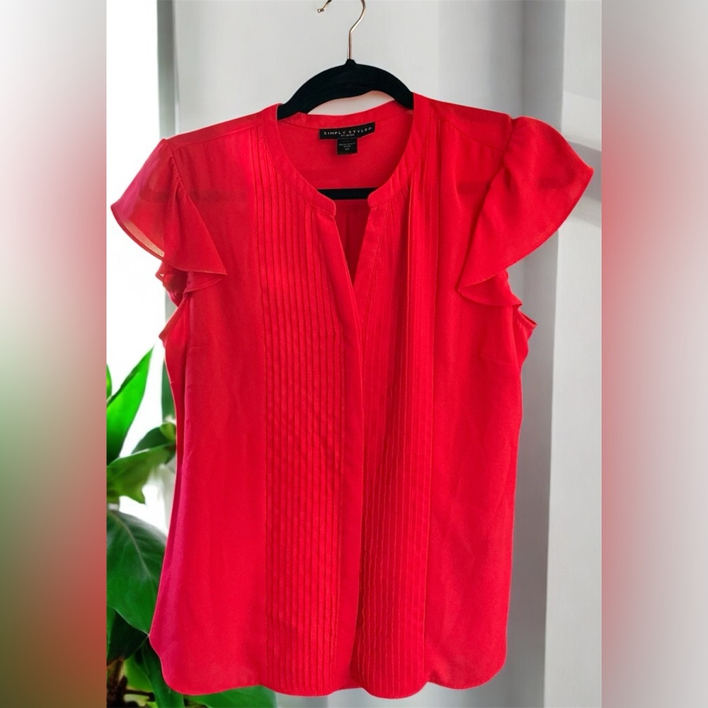 NWOT Simply Styled Red Button Down Sort Sleeve size S